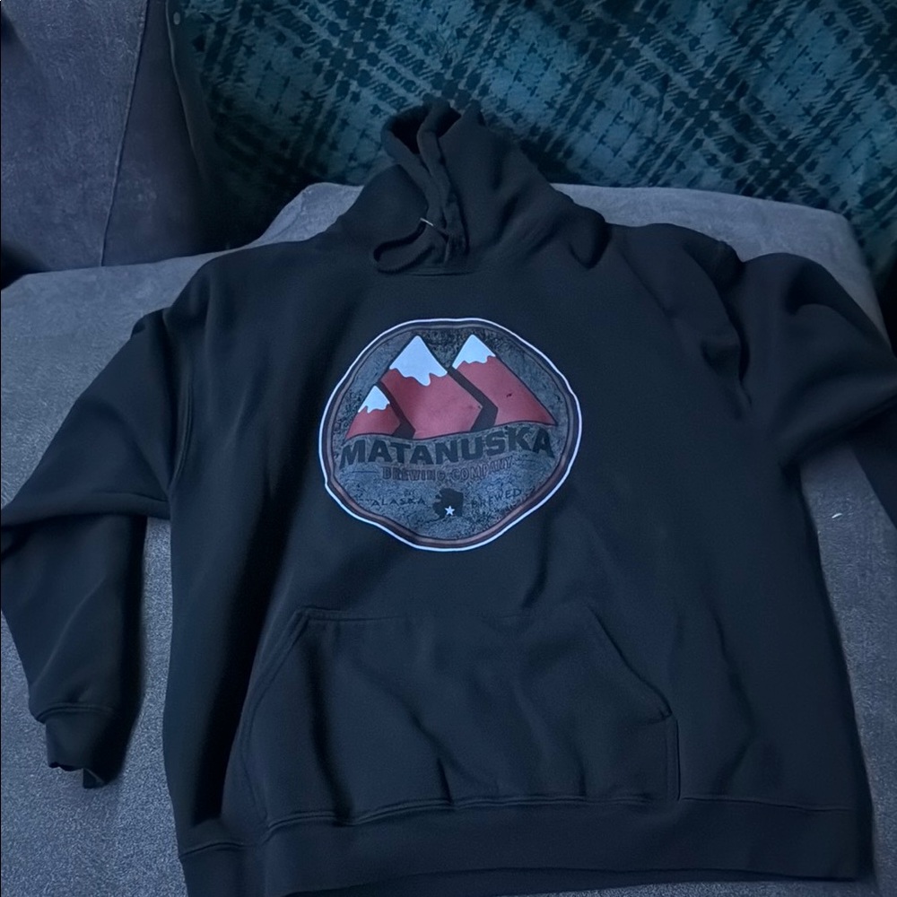 Black Matanuska Hoodie with Mountain Design